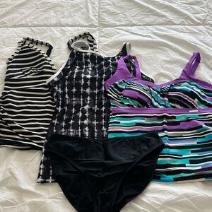 Women’s Black & Purple Patterned Swim Tops and Black Bikini Bottoms size medium